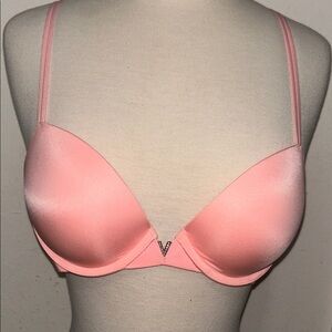 Victoria’s Secret push up bra. No show. Coral color.